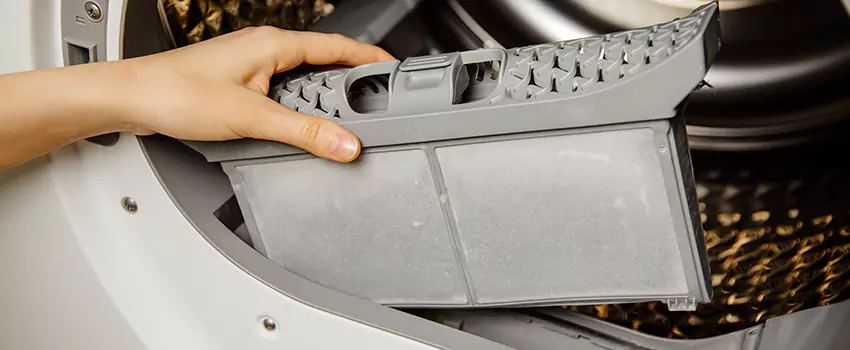Signs Of A Clogged Dryer Lint Trap in Monroe, Louisiana